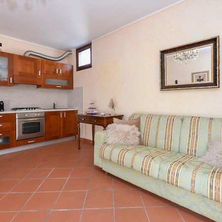 Prestige Apartment Sirmione Exteriér fotografie
